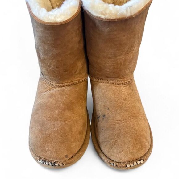 Womens Ugg Bailey Bow Boots SZ 5 - Picture 3 of 4